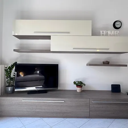 Apartament Bright With Balcony In Corso Xxii Marzo *