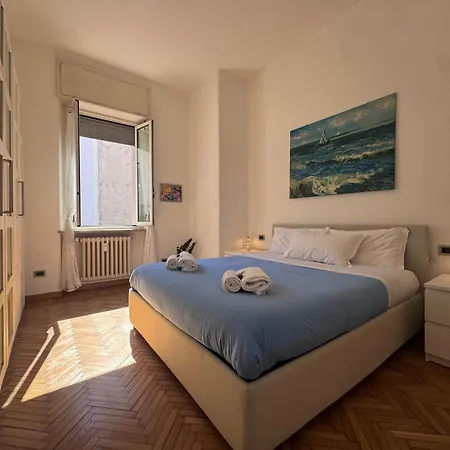 Bright With Balcony In Corso Xxii Marzo Apartament Mediolan
