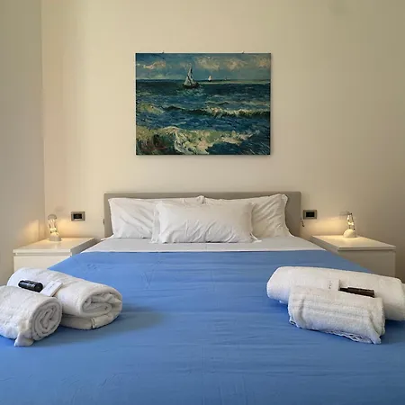 Bright With Balcony In Corso Xxii Marzo Apartament *