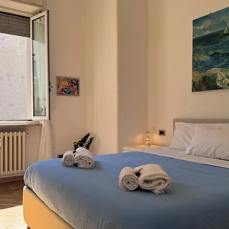 Bright With Balcony In Corso Xxii Marzo Apartament Mediolan