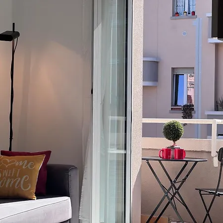 Bright With Balcony In Corso Xxii Marzo Apartament Mediolan